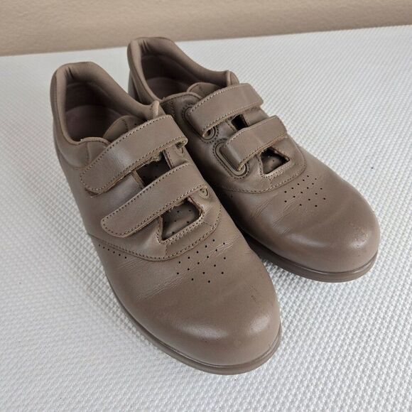 SAS Tripad Comfort Taupe Leather Womens Hook Loop Strap Shoes Size 8.5 - Picture 2 of 10